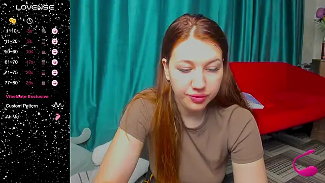 Snapshot of LillyLover_ chatting on October 4, 1:00 am LillyLover online show from October 4, 1:00 am
