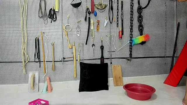 BDSM MEDUZA online show from December 15, 11:37 am