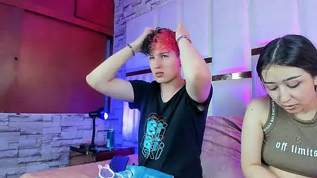 ANLLELOAndANGELA online show from November 13, 6:29 pm