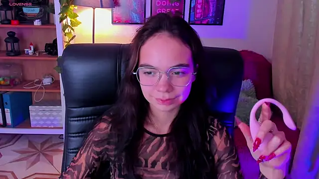 Elise Noir online show from October 17, 4:21 pm