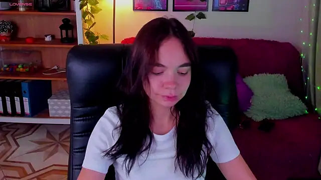 Elise Noir online show from October 21, 4:11 pm