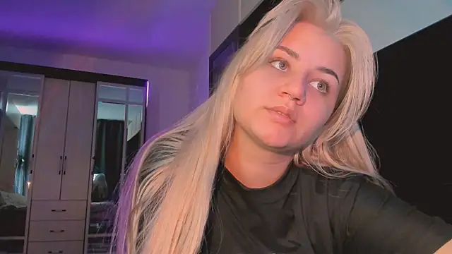 Snapshot of BarbaraSiren chatting on October 12, 3:58 pm BarbaraSiren online show from October 12, 3:58 pm