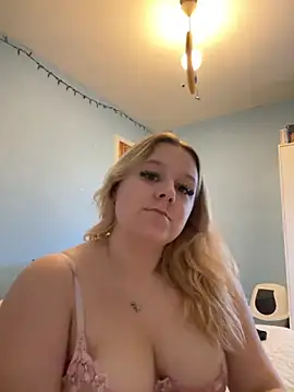 geilelouisex online show from October 18, 2:53 pm