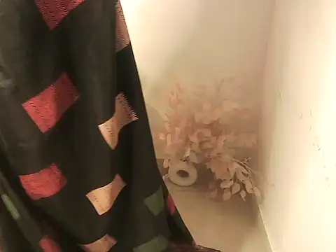 bold kiara online show from February 28, 5:40 am