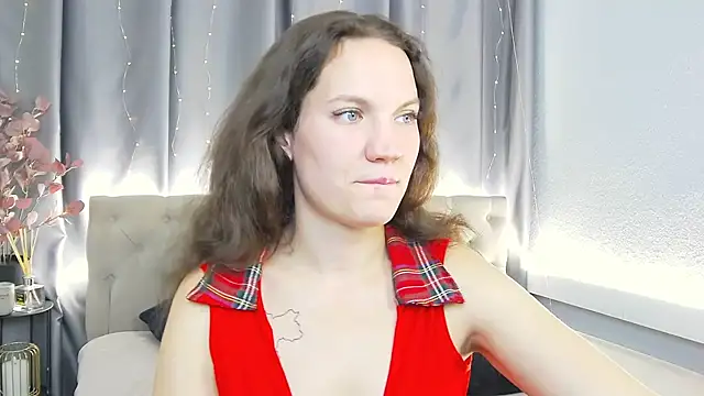 Snapshot of IvetaRayy chatting on October 8, 2:32 pm IvetaRayy online show from October 8, 2:32 pm