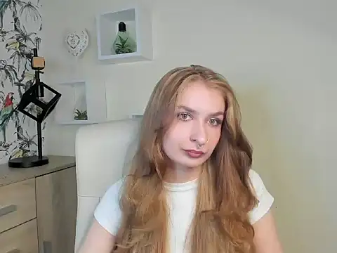 NinaBlond1 online show from September 24, 6:34 am