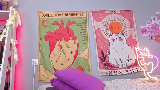 Leri Dells online show from April 9, 2:14 am