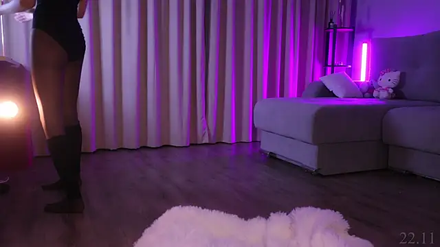 lovekissmes online show from November 22, 5:37 pm