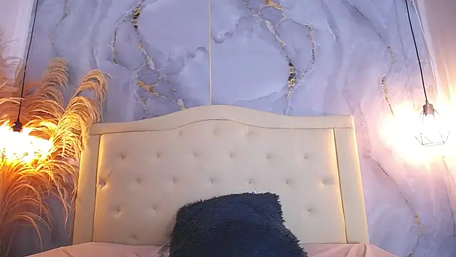 Snapshot of Samy_moore14 chatting on October 14, 4:09 pm Samy moore14 online show from October 14, 4:09 pm