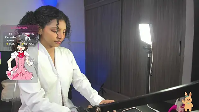 Snapshot of natalia_blue chatting on October 14, 3:14 pm natalia blue online show from October 14, 3:14 pm