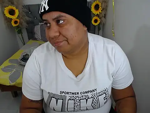 hotlesby valery online show from October 25, 12:35 pm