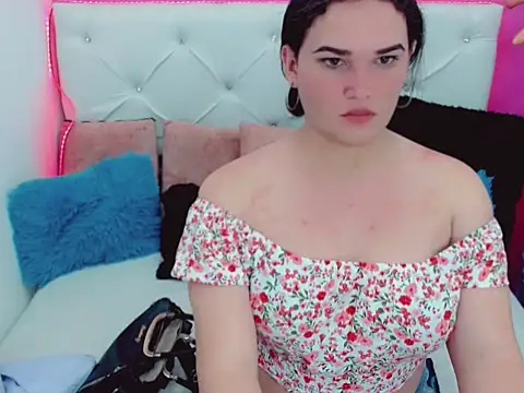 Snapshot of x_daniiela_x chatting on September 30, 7:41 pm x daniiela x online show from September 30, 7:41 pm