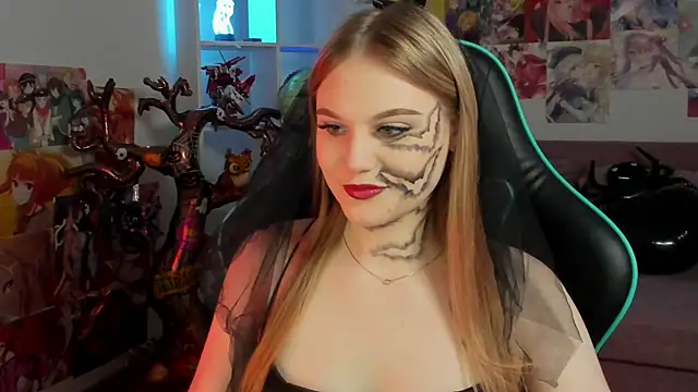 AriaWell online show from October 31, 6:34 pm