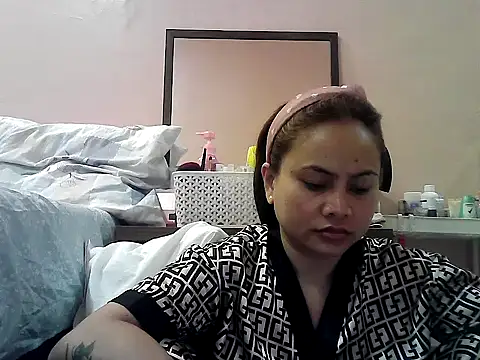 Amarrahlyn online show from May 14, 9:31 pm