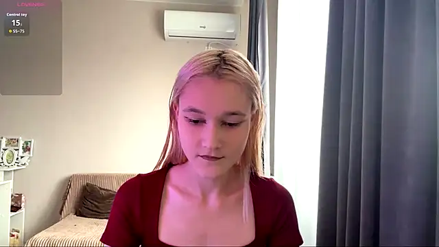 TwinedPeril online show from November 10, 7:14 am