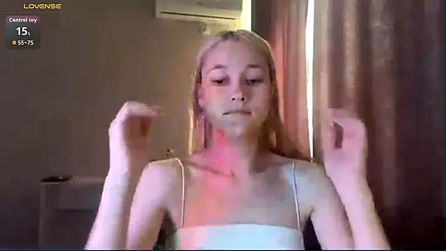 TwinedPeril online show from November 17, 7:09 am