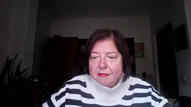 Snapshot of Violet_Pulse chatting on October 8, 11:47 am Violet Pulse online show from October 8, 11:47 am