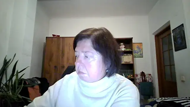 Snapshot of Violet_Pulse chatting on October 16, 6:21 pm Violet Pulse online show from October 16, 6:21 pm