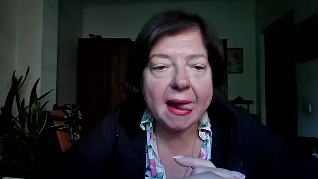Snapshot of Violet_Pulse chatting on October 3, 12:21 pm Violet Pulse online show from October 3, 12:21 pm