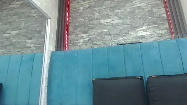 Lil Rose2006 online show from November 26, 1:23 pm