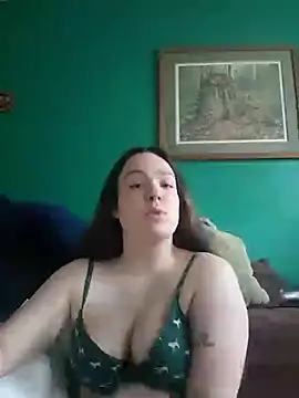 Snapshot of bigbutttmilf chatting on October 20, 1:25 pm bigbutttmilf online show from October 20, 1:25 pm