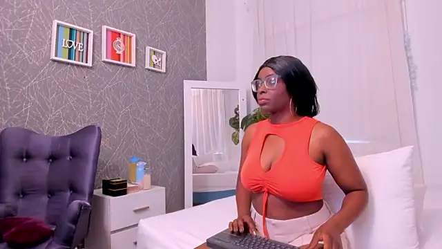 LolaJenkinss online show from September 25, 12:37 pm