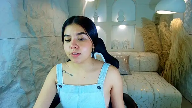 ambarina r online show from November 18, 3:07 am