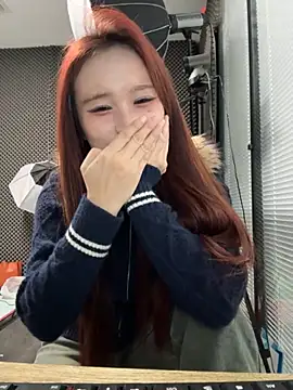 YY-27 online show from December 4, 5:21 am