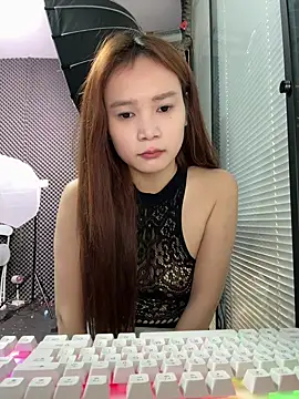 YY-27 online show from October 29, 6:18 am