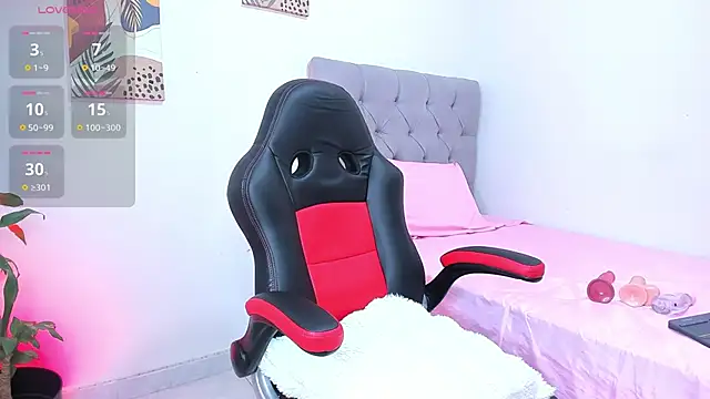 nayla cutewc online show from November 22, 7:33 am