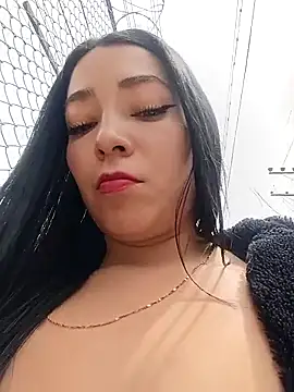 Snapshot of _Luna-1 chatting on October 16, 3:25 pm Luna-1 online show from October 16, 3:25 pm