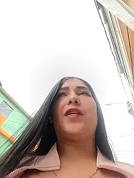 Snapshot of _Luna-1 chatting on October 15, 3:14 pm Luna-1 online show from October 15, 3:14 pm