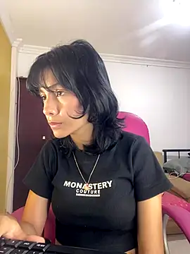 xoxo milk online show from November 9, 9:55 pm