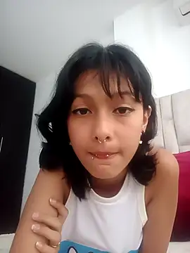 xoxo milk online show from September 20, 6:06 pm