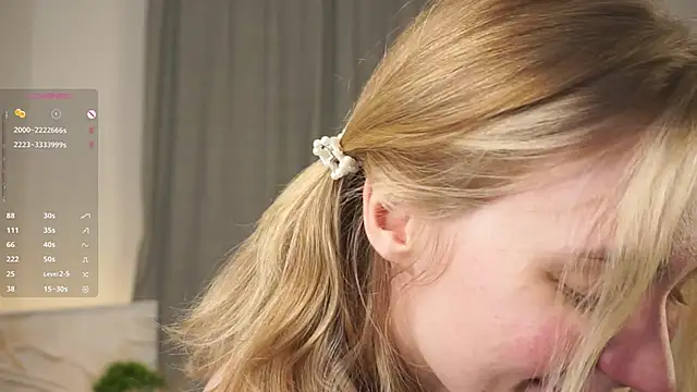 HoneyRay online show from October 15, 9:34 am