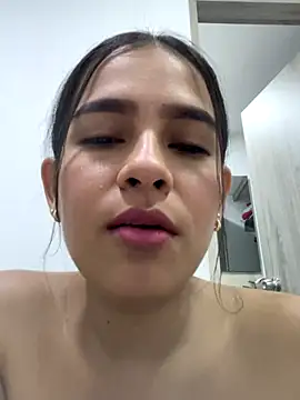 Snapshot of Valery_lux16 chatting on September 28, 12:54 pm Valery lux16 online show from September 28, 12:54 pm
