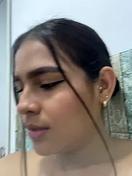 Snapshot of Valery_lux16 chatting on October 12, 1:46 pm Valery lux16 online show from October 12, 1:46 pm