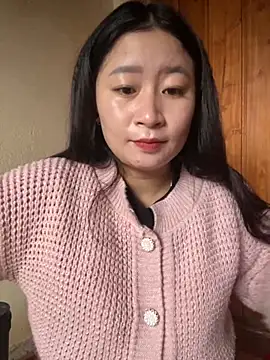 violet-00 online show from November 3, 5:33 am