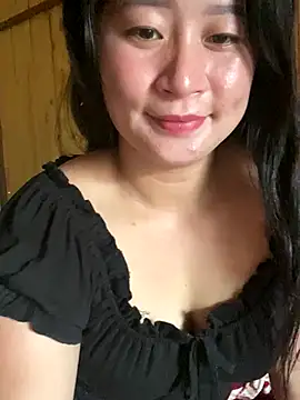 Snapshot of violet-00 chatting on October 13, 9:34 am violet-00 online show from October 13, 9:34 am
