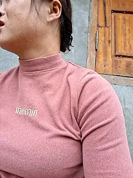 xuxulovezz online show from April 20, 2:58 am