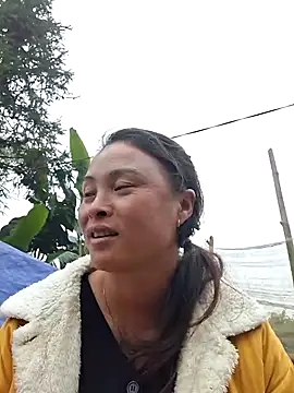 xuxulovezz online show from December 5, 9:32 am