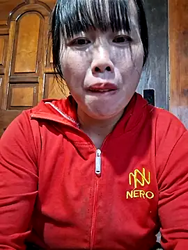Snapshot of helenzz chatting on October 15, 10:18 am helenzz online show from October 15, 10:18 am