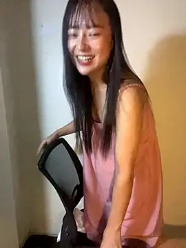 Be xinh online show from October 8, 4:00 pm