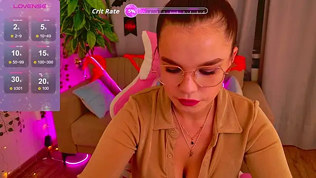 KellyHayden online show from November 1, 5:39 pm