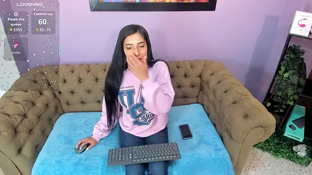 Snapshot of Vhaleria_Vega chatting on October 4, 1:06 pm Vhaleria Vega online show from October 4, 1:06 pm