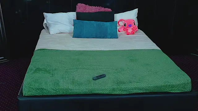 MeganSin  online show from January 6, 5:11 am