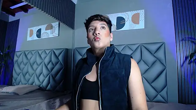 Ellis-Brown online show from October 22, 4:28 am