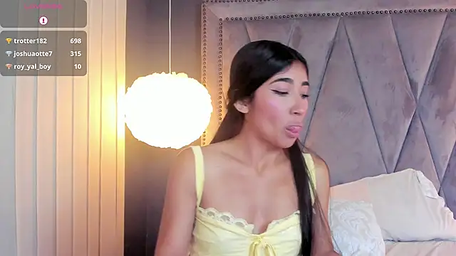 Snapshot of Mariana_Kalo chatting on October 10, 3:28 pm Mariana Kalo online show from October 10, 3:28 pm