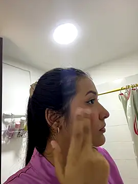 IsabellaJoness  online show from November 5, 11:26 am