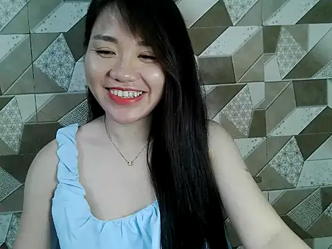 Snapshot of Ara4865 chatting on October 2, 4:56 pm Ara4865 online show from October 2, 4:56 pm